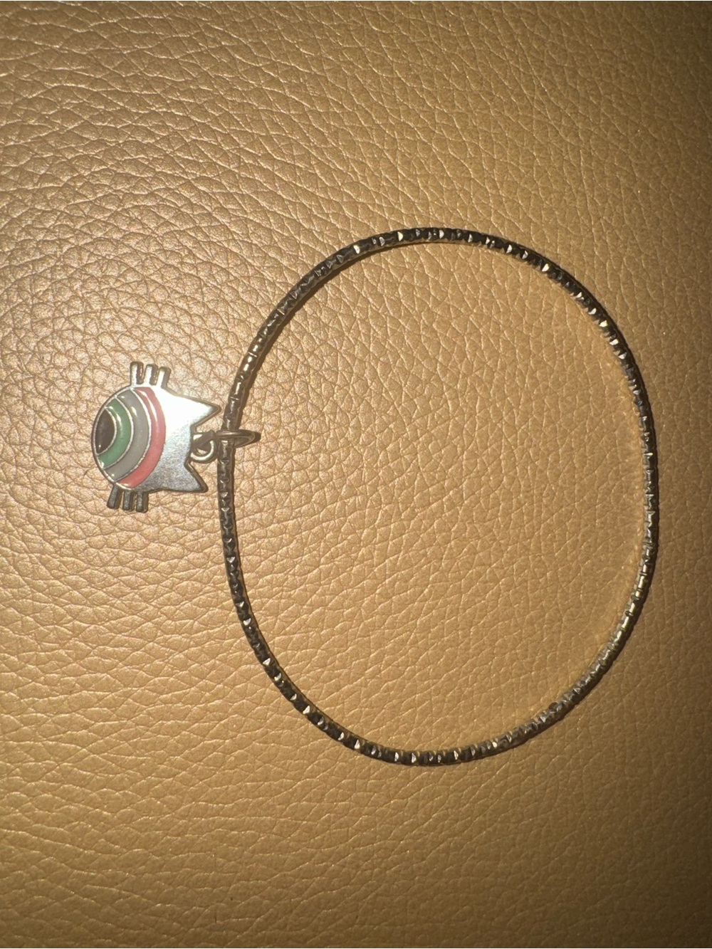 Silver-tone Bracelet with Cat head Accent